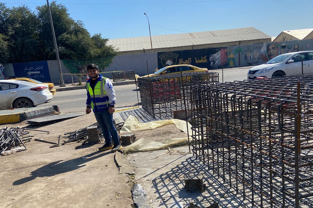 Works on gates and checkpoints at the entrances to the holy city of Kadhimiya, numbering (7)