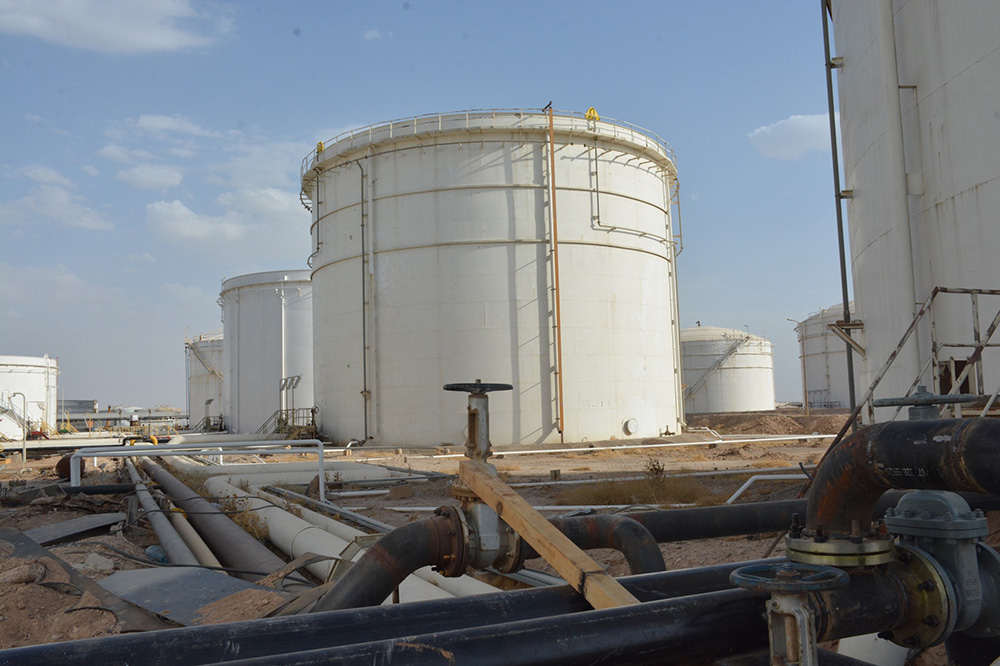 Project to implement an emergency tank with a capacity of (10,000) cubic meters at the steadfastness refineries in Baiji