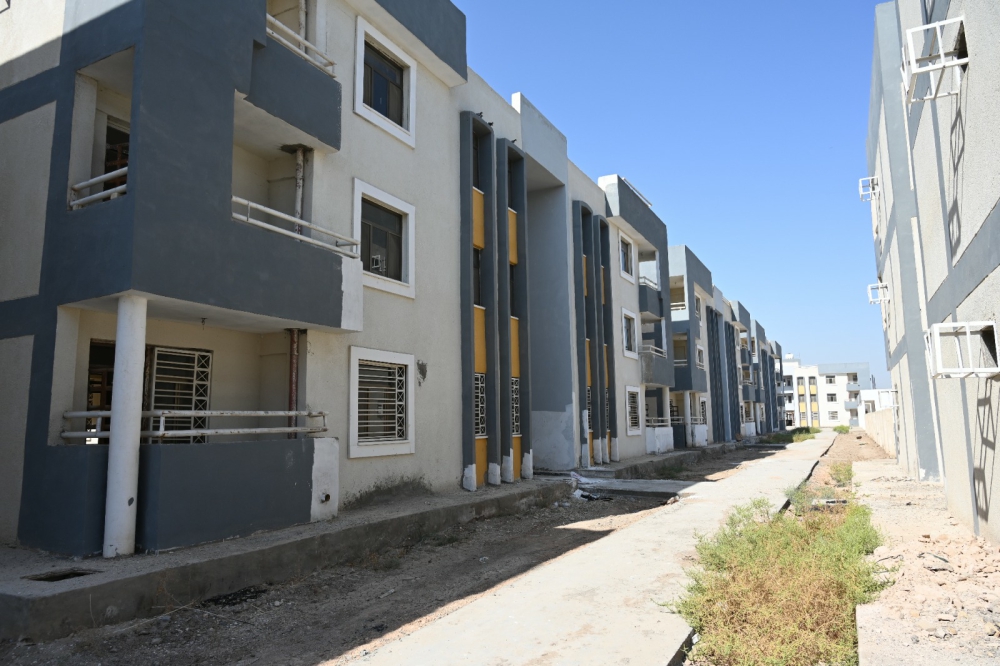 Director General of Al-Fao Company: Work Continues on the Decent Housing Units Project in Babylon Governorate
