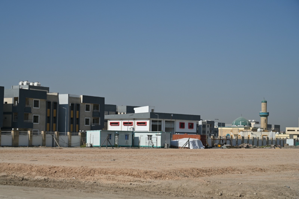 Director General of Al-Fao Company: Work Continues on the Decent Housing Units Project in Babylon Governorate