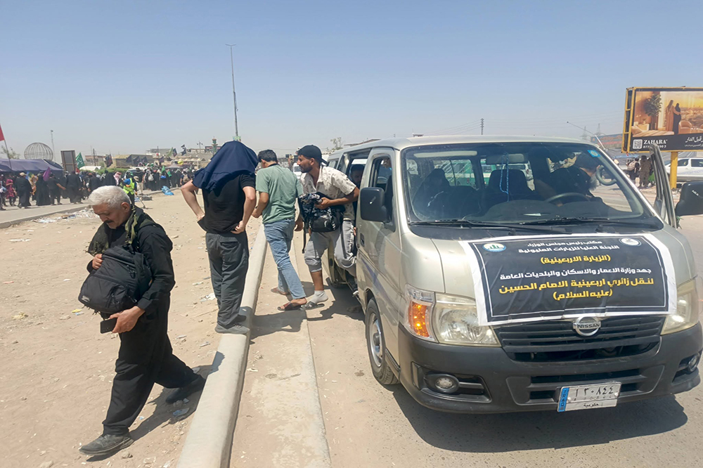 Arbaeen pilgrims' movement on the Qantara al-Salam axis 2026