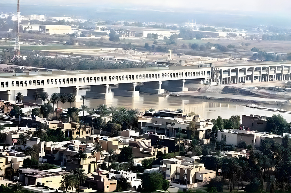 جسر ذو الطابقين في العاصمة بغداد