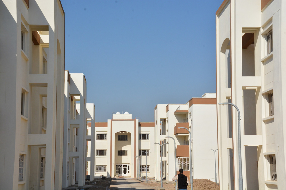 the Azizia Residential Complex project in Wasit Governorate