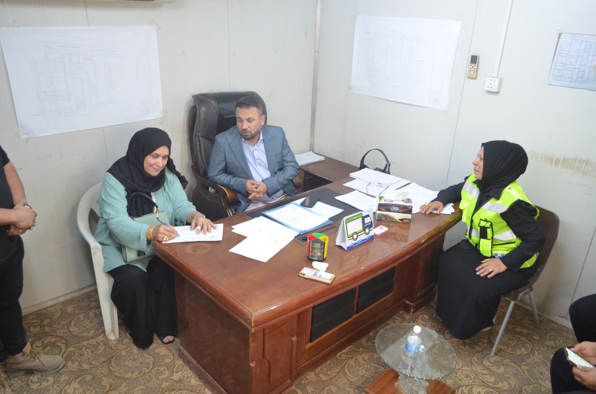 السيد المدير العام يزور مشروع تأهيل الشوارع الرئيسة والخدمية لدور الموظفين في مصفى الدورة ببغداد
