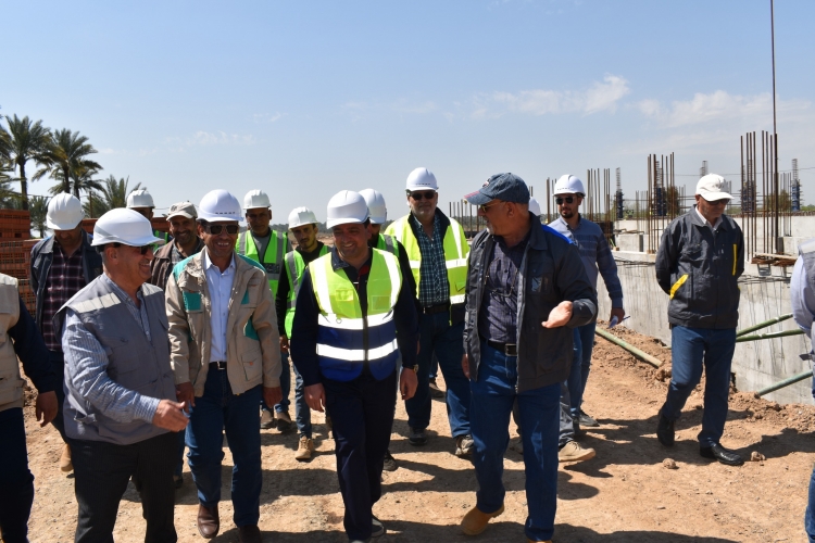 Engineer Imad Muhammad Abdullah, General Manager of Al-Fao General Engineering Company, and Engineer Salem Abbas Ali, Assistant General Manager, visit the Jdeidet Al-Shatt Water Project in Diyala Governorate 