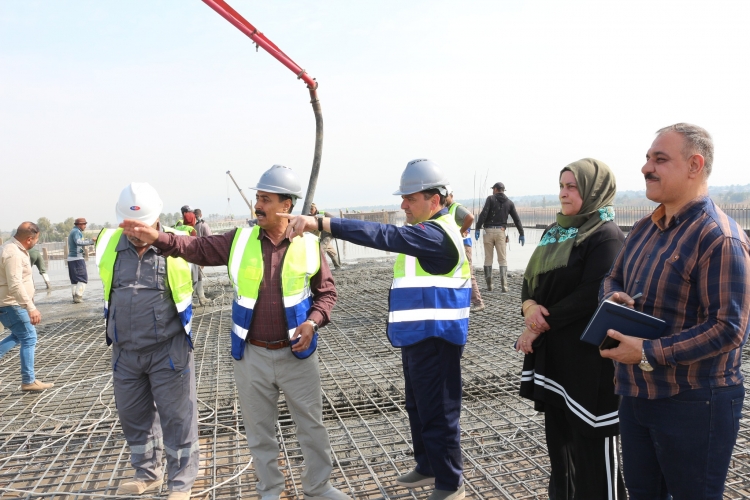 المهندس عماد محمد عبد الله مدير عام شركة الفاو الهندسية العامة يزور مشروع ماء الدجيل في محافظة صلاح الدين 